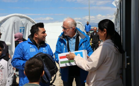 Az Ökumenikus Segélyszervezet a földrengés áldozatainak megsegítésére egy 100 millió forint értékű 6 hónapos humanitárius segélyprogramot indít