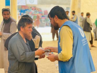 Emergency cash transfers for 21 thousand flood victims in Afghanistan