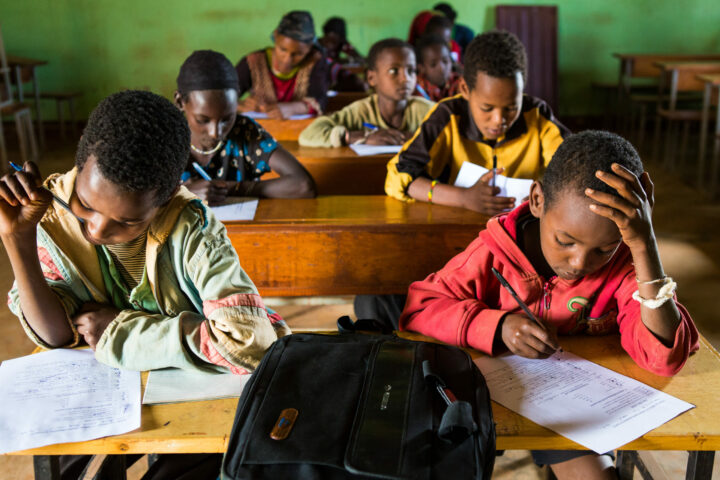 Fighting educational poverty
