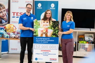 Rekordadomány a Tesco vásárlóitól